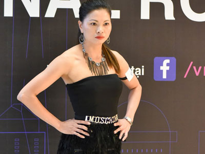 Nữ công nhân 36 tuổi đã có con tự tin thi Next Top Model