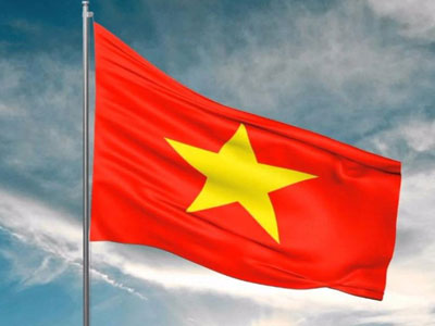 Treo cờ Tổ quốc không trang trọng bị phạt 5 triệu