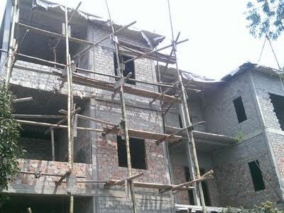 Cán bộ thôn xây nhà tiền tỷ vẫn trong diện hộ nghèo