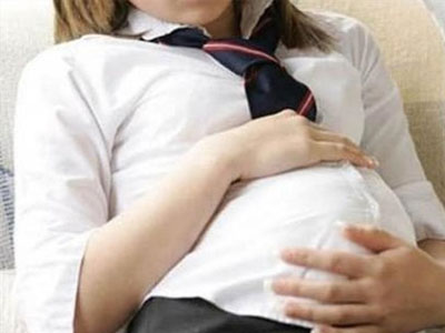 Khiến người yêu "nhí" mang thai, cưới rồi sinh con vẫn bị khởi tố