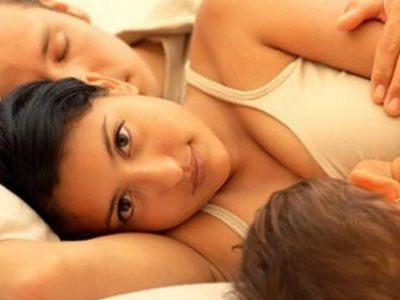 Đúc kết trào phúng của các đôi về "chuyện ấy" sau khi có con