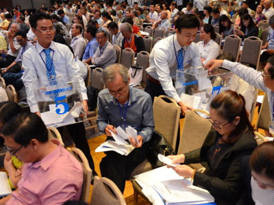 "Nóng" tại đại hội cổ đông Eximbank