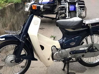 Giật mình với Honda Cub 70 Custom hơn 20 tuổi đắt hơn cả SH 150i