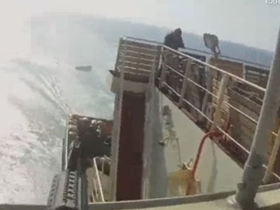 Video: Lính đánh thuê Mỹ đấu súng ác liệt với cướp biển