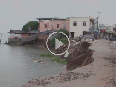 Video: Cả trăm nhà tiếp tục xói lở, An Giang ban bố tình trạng khẩn cấp