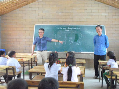 Giáo sư Ngô Bảo Châu: Lấy tiêu chuẩn viết sách để xét giáo sư thì chỉ có ở Việt Nam!