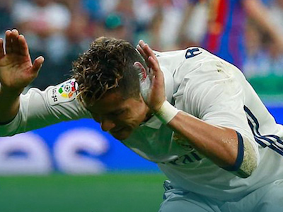 Thống kê gây sốc: Ronaldo yếu kém hơn cả thủ môn Barcelona