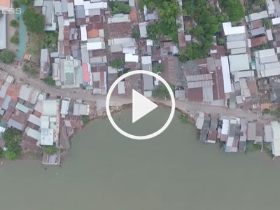 Video: Bờ sông Vàm Nao nhìn từ trên cao sau khi "nuốt" 16 căn nhà