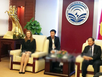 Facebook đang họp bàn với Việt Nam để gỡ bỏ thông tin xấu độc