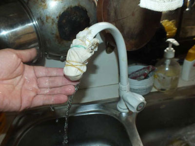 Quên khóa vòi nước gần một tháng, nhận hóa đơn 13,7 triệu đồng