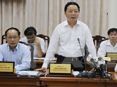 Vụ sông "nuốt" nhà: Bộ trưởng Môi trường họp khẩn với An Giang