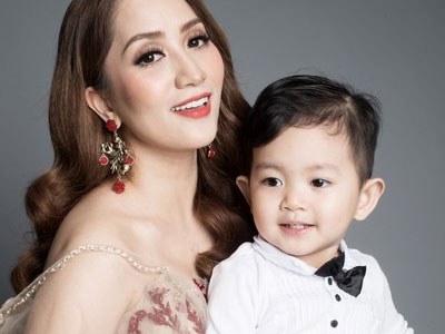 Khánh Thi lần đầu hát cùng con trai trong sản phẩm mới