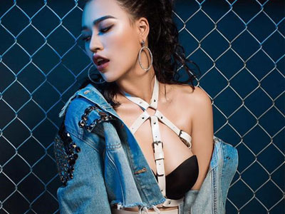 Gái một con nhưng DJ Tít còn gợi cảm hơn thời son rỗi
