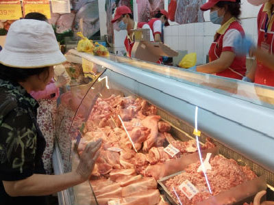 Khâu trung gian "bỏ túi" hơn 60.000 đồng mỗi kg thịt heo