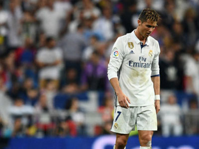 Ronaldo tiếp tục bị báo Đức cáo buộc hiếp dâm