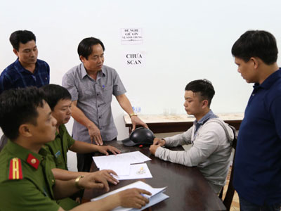 Bắt nghi phạm gây ra hàng loạt vụ chiếm đoạt vàng tại Thừa Thiên - Huế