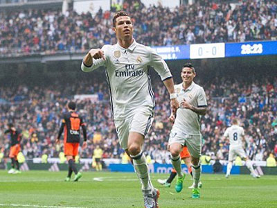 Ronaldo suýt thành tội đồ, Marcelo cứu rỗi Real