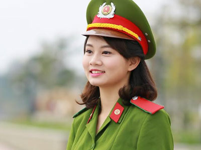 Cô gái 20 tuổi xinh đẹp, giỏi võ trở thành hoa khôi trường cảnh sát