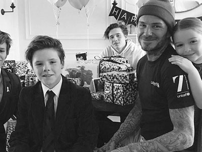 David Beckham mừng sinh nhật 42 tuổi hạnh phúc bên gia đình
