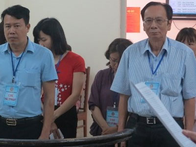Cựu Giám đốc Công ty cồn rượu Hà Nội tái hầu tòa lần thứ tư