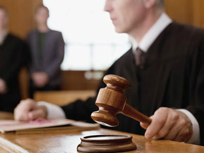 Dính bầu, khách nữ yêu cầu khách sạn tìm cha đứa bé