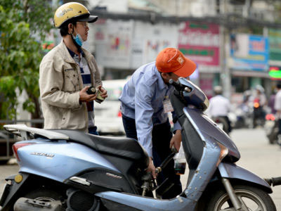 Giá xăng có cơ hội giảm vào ngày mai