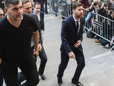 Messi dự phiên điều trần qua điện thoại video