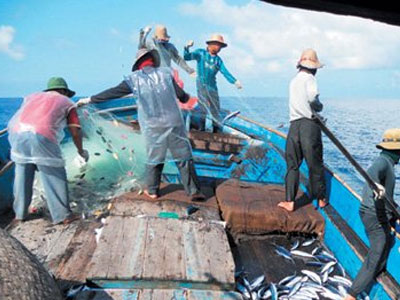 Việt Nam bác bỏ lệnh cấm đánh bắt cá của TQ ở Biển Đông
