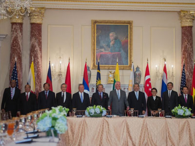 ASEAN hoan nghênh Tổng thống Trump dự APEC tại Việt Nam
