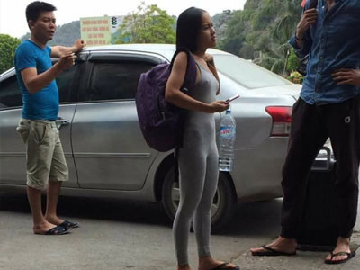 Cô gái "gây sốt" bởi mặc liều lĩnh khoe vòng nào hằn rõ vòng nấy