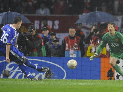 UEFA muốn đổi luật sút luân lưu, giống đánh tie-break