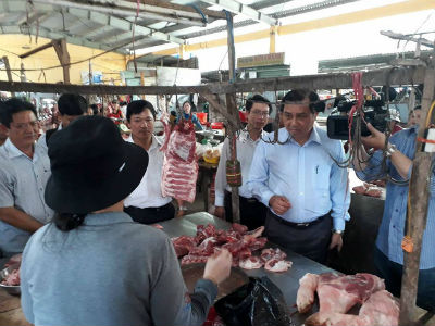 Chủ tịch Đà Nẵng trực tiếp thị sát việc xây chợ