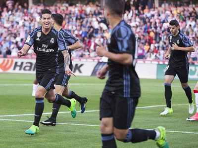 Đội hình hai giành chiến thắng siêu tốc, Real bám sát Barca