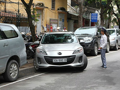 5 nguyên tắc vàng khi đỗ xe mọi tài xế cần biết