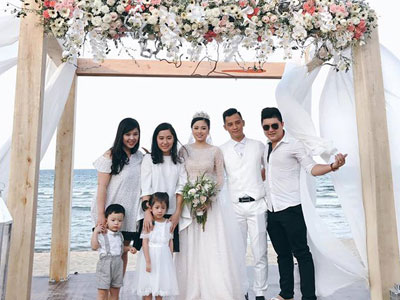 Hằng Túi hạnh phúc trở thành "vợ người ta" trong đám cưới bạc tỷ lãng mạn bên biển!