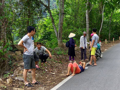 Người chồng đẩy vợ xuống khi xe mất phanh: "Tôi xác định mình sẽ đi để vợ ở lại nuôi 2 đứa con"