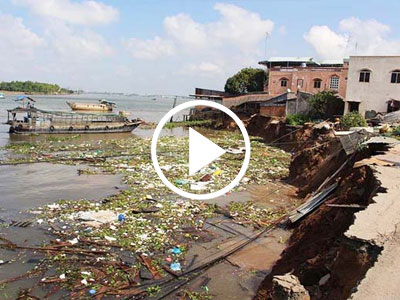 Video: Người dân sống bất an trong khu vực sạt lở khẩn cấp