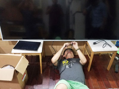 Gặp gỡ chàng trai Việt tự tay lắp ráp TV 4K 85 inch ngay tại nhà: Mất 1 năm trời, tiết kiệm nửa giá tiền, tốn 68 triệu