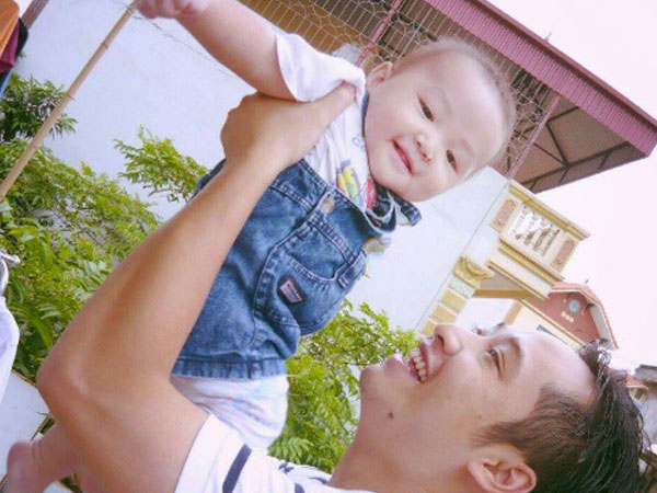 Bố càng gần gũi, trẻ càng thông minh