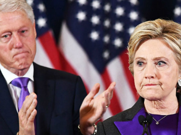 Cuộc gặp của chồng góp phần vuột mất chiến thắng của Hillary Clinton