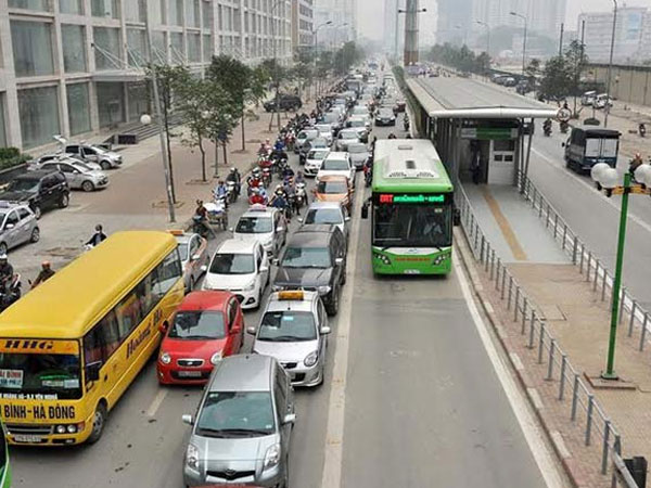 Chuyên gia đề xuất dùng xe đạp giải cứu… buýt nhanh BRT Hà Nội