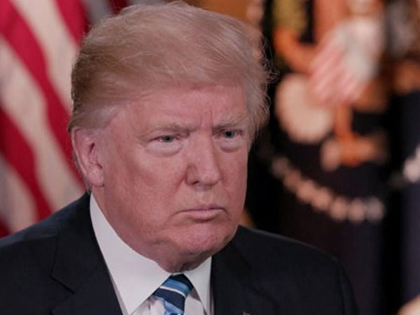 Thừa nhận bất ngờ của ông Trump về vụ trảm tướng FBI