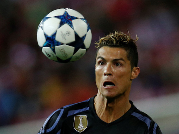 Bằng chứng Ronaldo làm "giám đốc" của Real Madrid