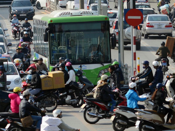 Buýt nhanh "lãng phí" 50% thời gian di chuyển