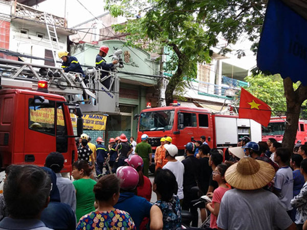 Cháy 2 ngôi nhà ở Hải Phòng, 4 người được cứu sống