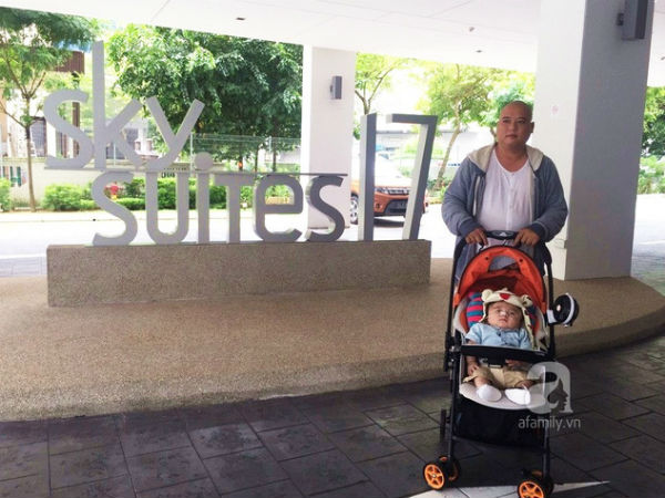 Bé Phạm Đức Lộc đã xuất viện tại Singapore, được về “ngôi nhà mới”
