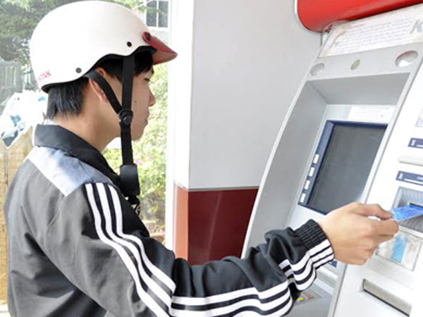 Những trường hợp mất tiền khó ngờ liên quan đến thẻ ATM