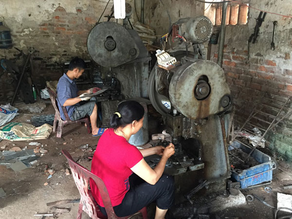 Số phận của cô gái sống sót sau vụ nổ bom ở Hà Ðông