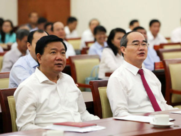 Chuyển sinh hoạt đoàn đại biểu Quốc hội với ông Nguyễn Thiện Nhân, Đinh La Thăng