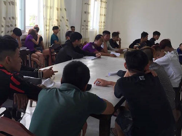 66 thanh thiếu niên cổ vũ đua xe gây náo loạn quốc lộ 1A